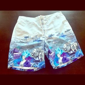 Men’s swim shorts